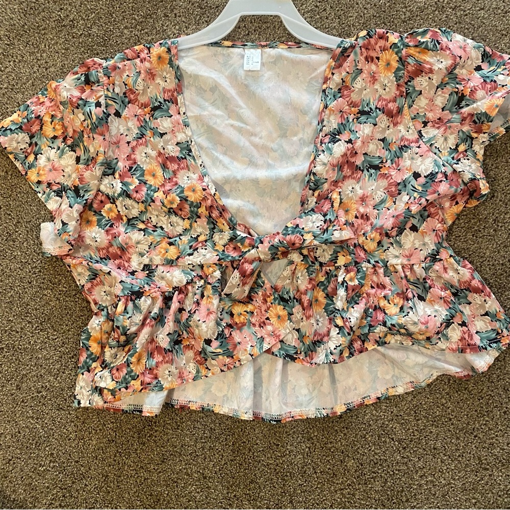 Floral top